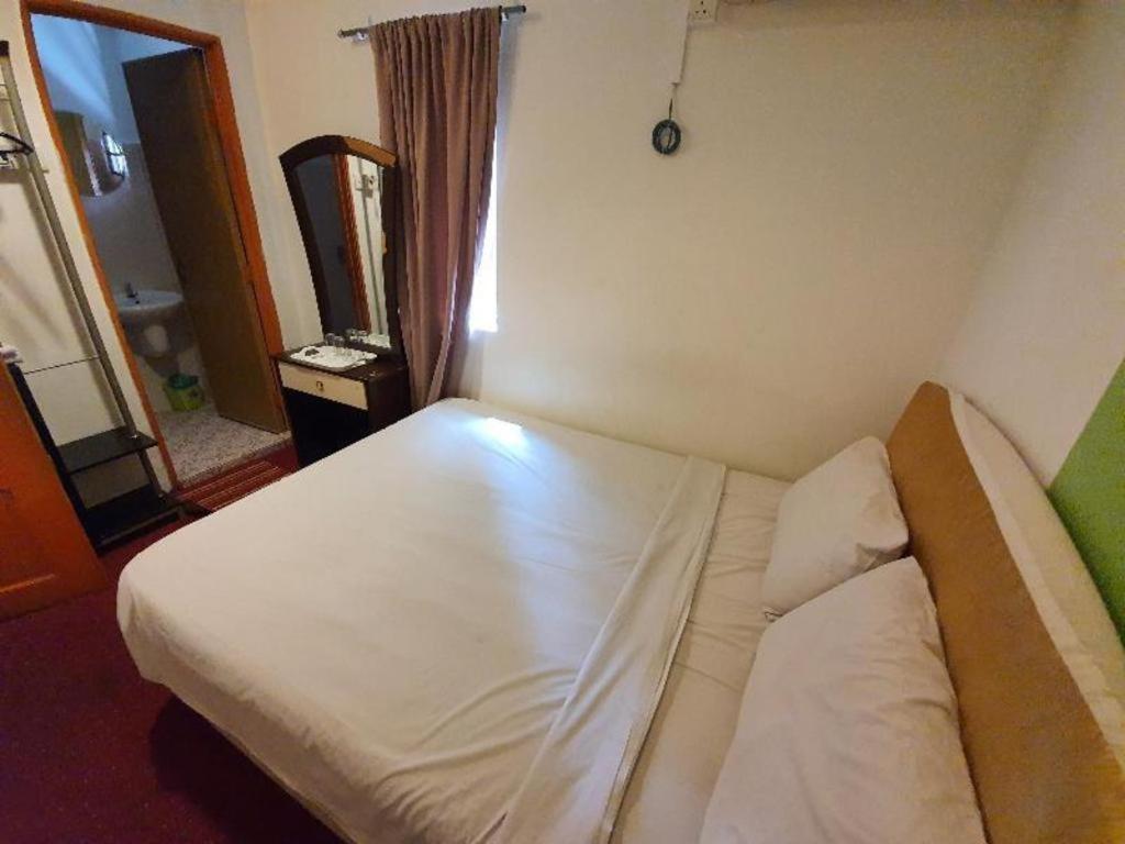 Oyo 1167 Rest And Go Hotel กลัง ภายนอก รูปภาพ