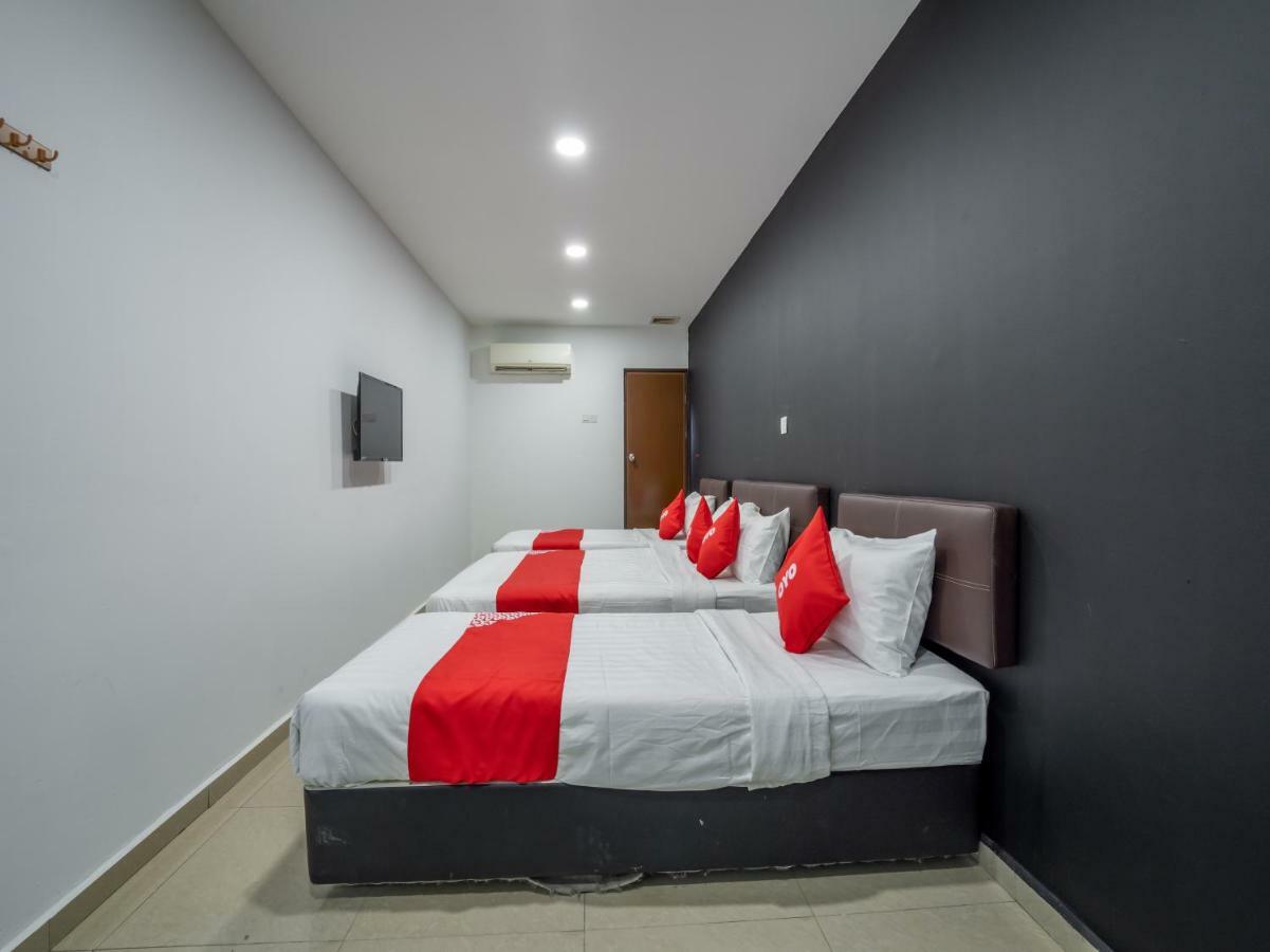 Oyo 1167 Rest And Go Hotel กลัง ภายนอก รูปภาพ