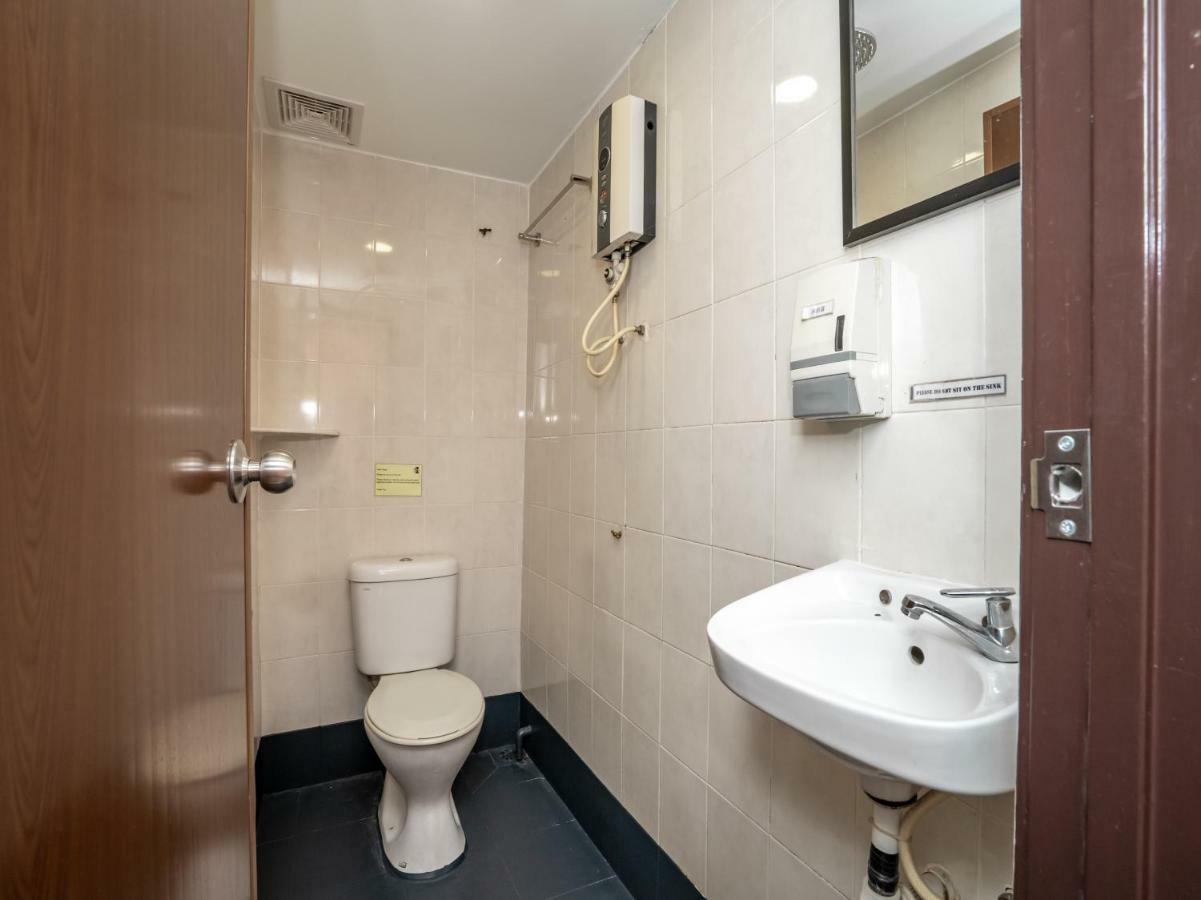 Oyo 1167 Rest And Go Hotel กลัง ภายนอก รูปภาพ