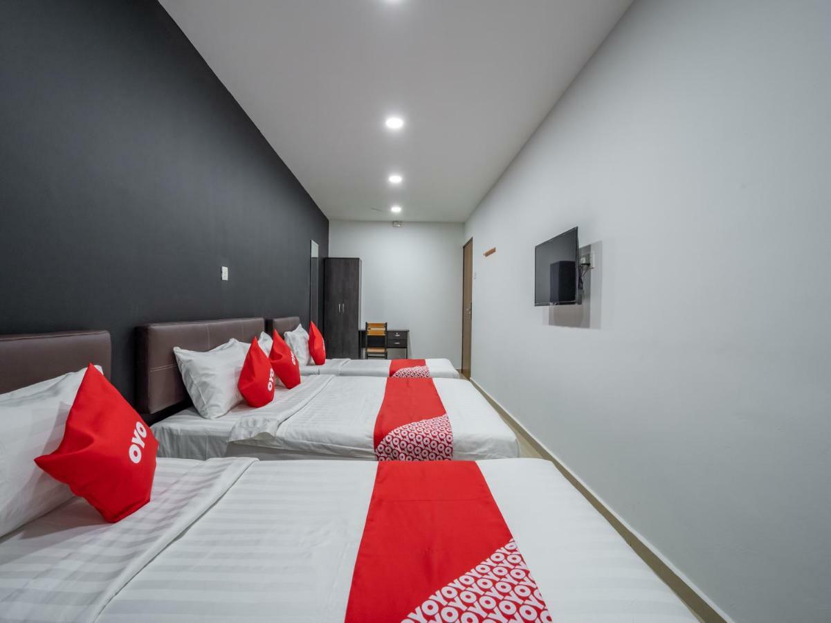 Oyo 1167 Rest And Go Hotel กลัง ภายนอก รูปภาพ