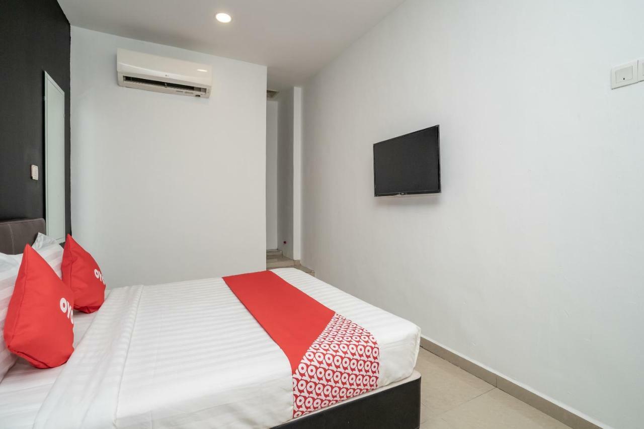 Oyo 1167 Rest And Go Hotel กลัง ภายนอก รูปภาพ