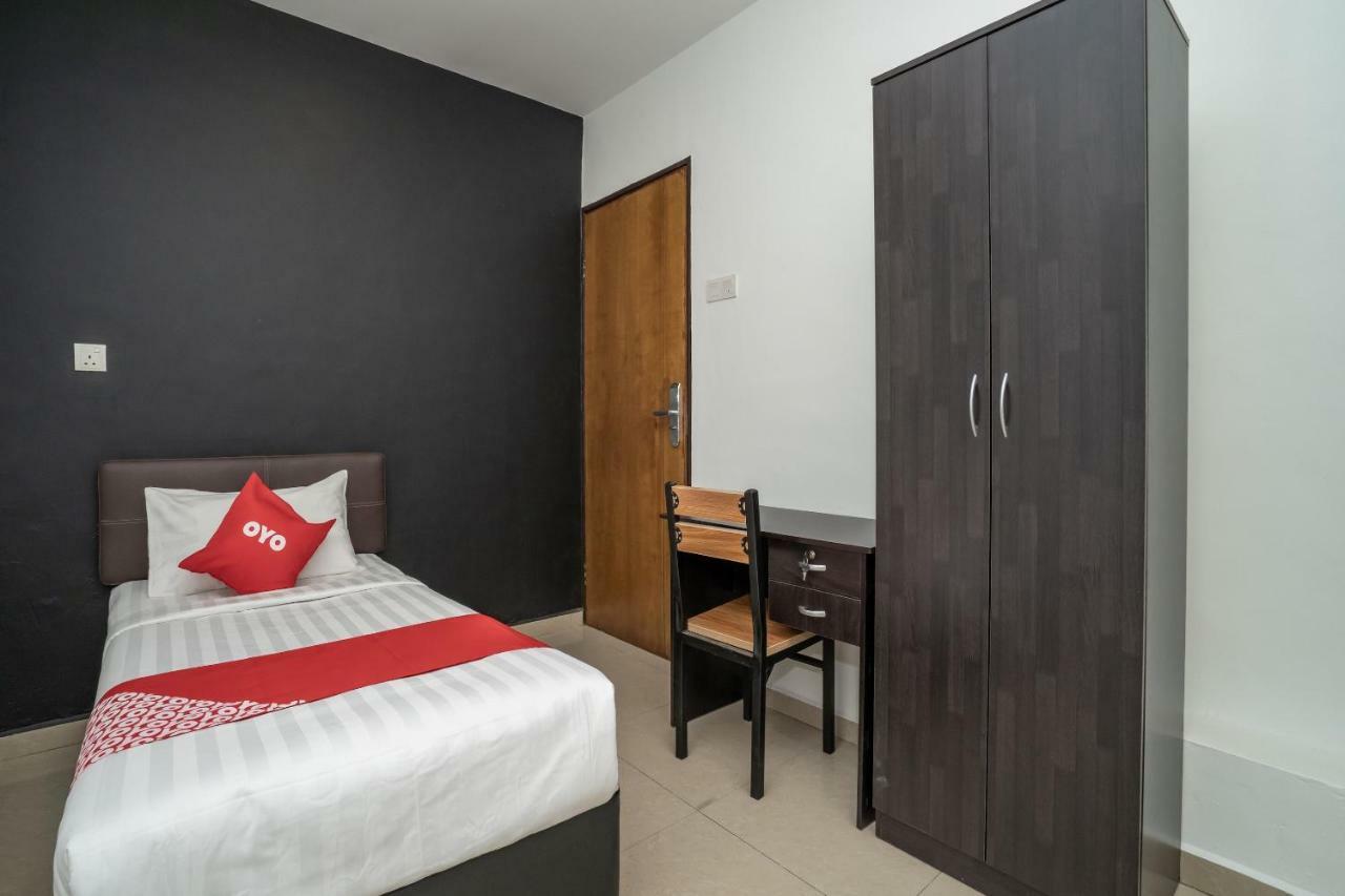 Oyo 1167 Rest And Go Hotel กลัง ภายนอก รูปภาพ