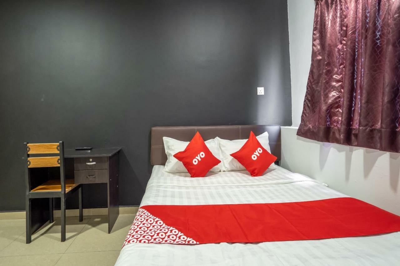 Oyo 1167 Rest And Go Hotel กลัง ภายนอก รูปภาพ