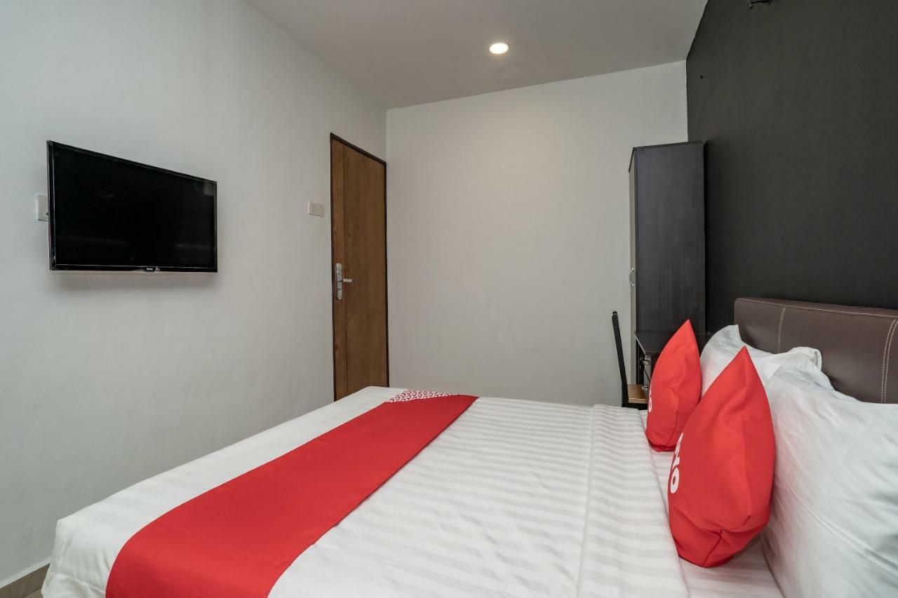 Oyo 1167 Rest And Go Hotel กลัง ภายนอก รูปภาพ
