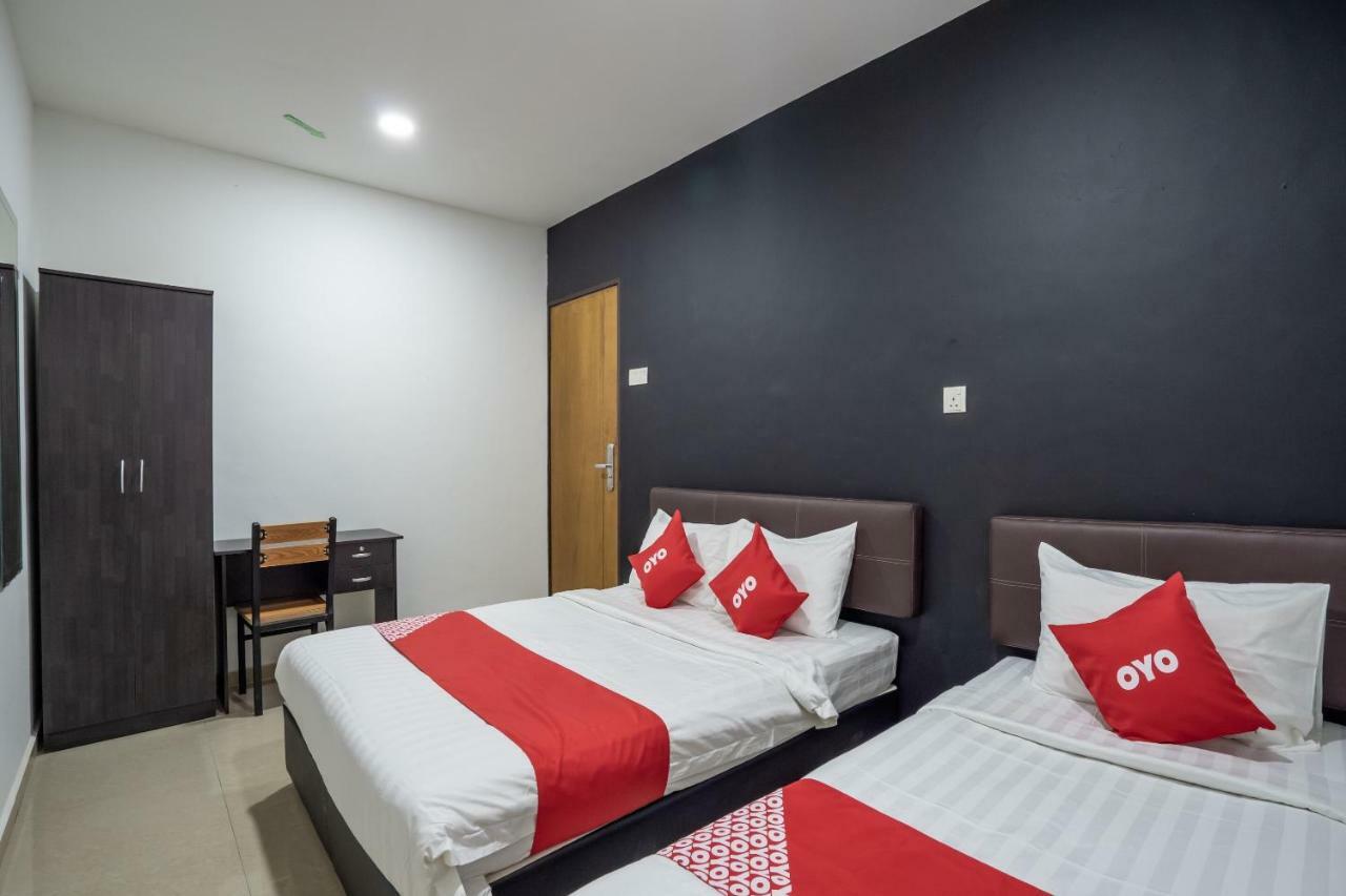 Oyo 1167 Rest And Go Hotel กลัง ภายนอก รูปภาพ