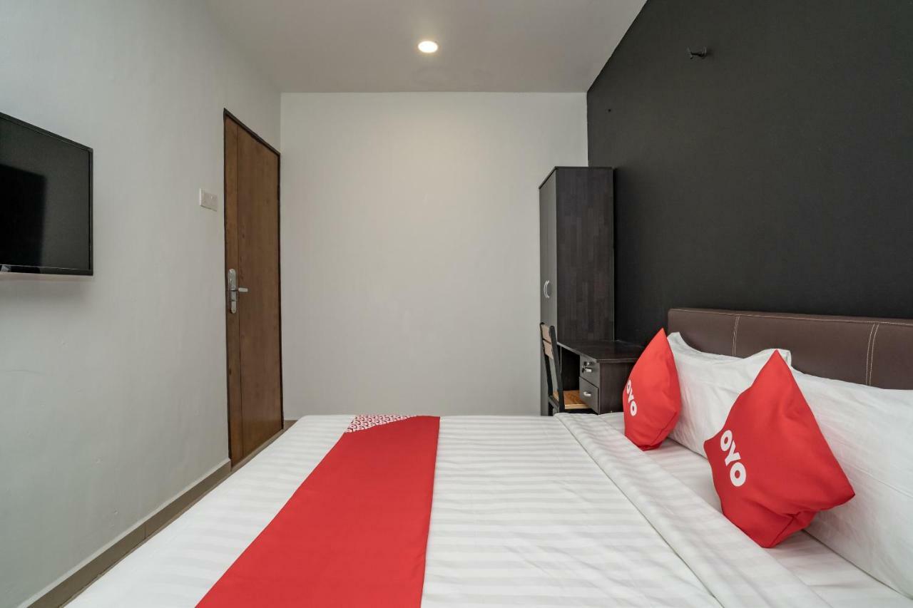 Oyo 1167 Rest And Go Hotel กลัง ภายนอก รูปภาพ