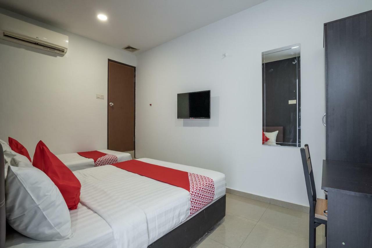 Oyo 1167 Rest And Go Hotel กลัง ภายนอก รูปภาพ