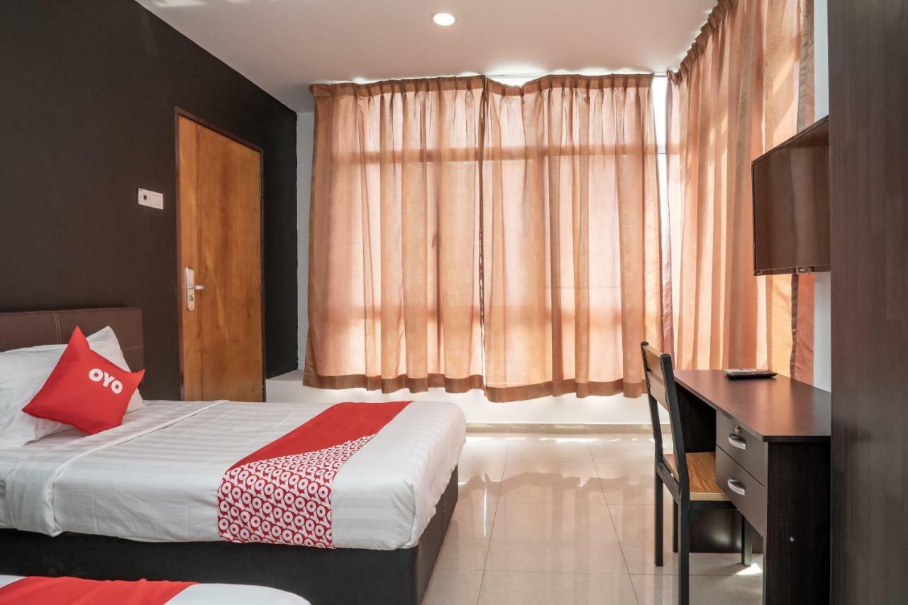 Oyo 1167 Rest And Go Hotel กลัง ภายนอก รูปภาพ